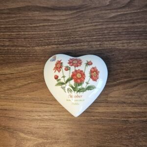 Heart shaped Portmeirion Botanical Garden birth month October lidded trinket box